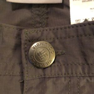 Mens Columbia Omni-Shade sun protection grey shorts size 44W